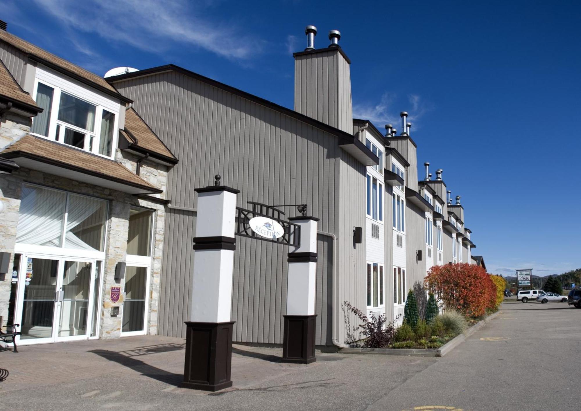 Hotel Vacances Tremblant Mont-Tremblant Zewnętrze zdjęcie